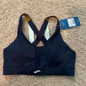 brooks bra